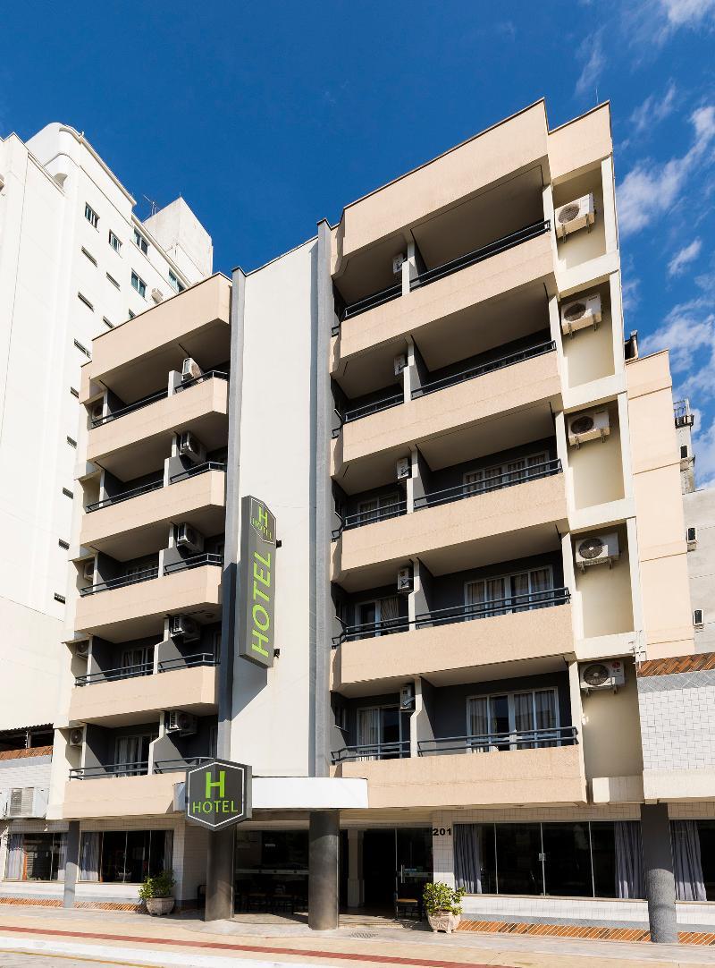 Hotel H