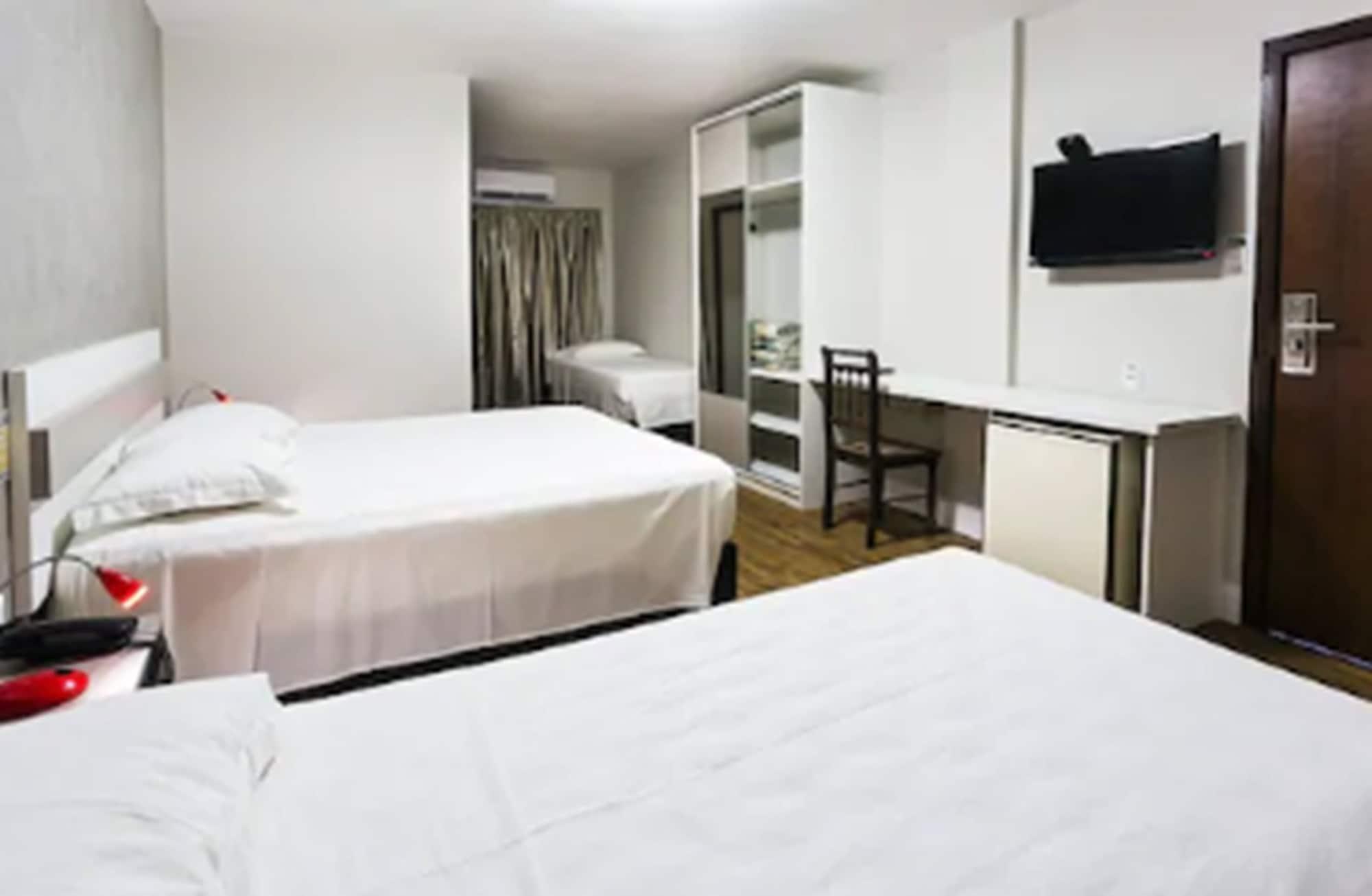 Hotel H