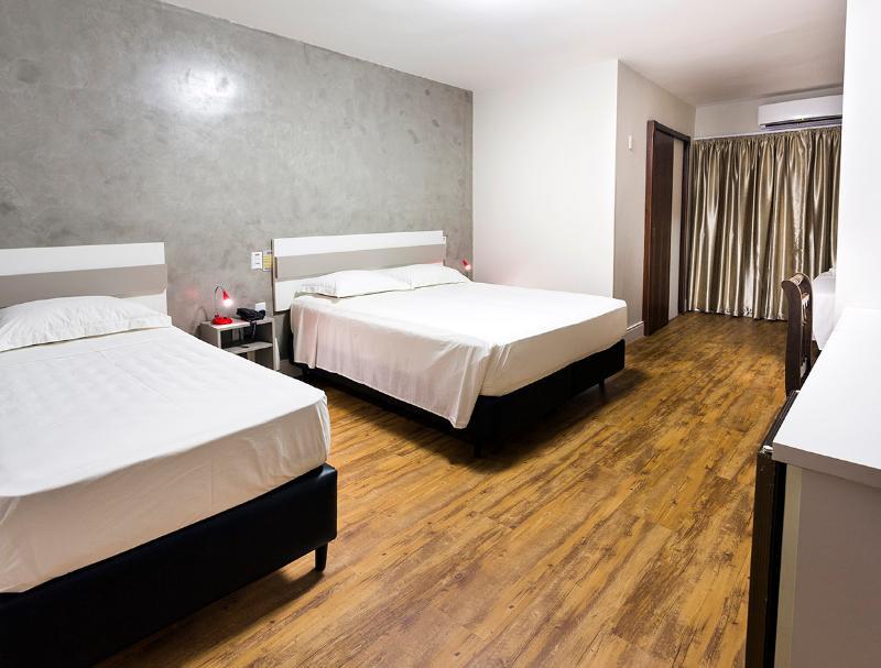 H Hotel 3*