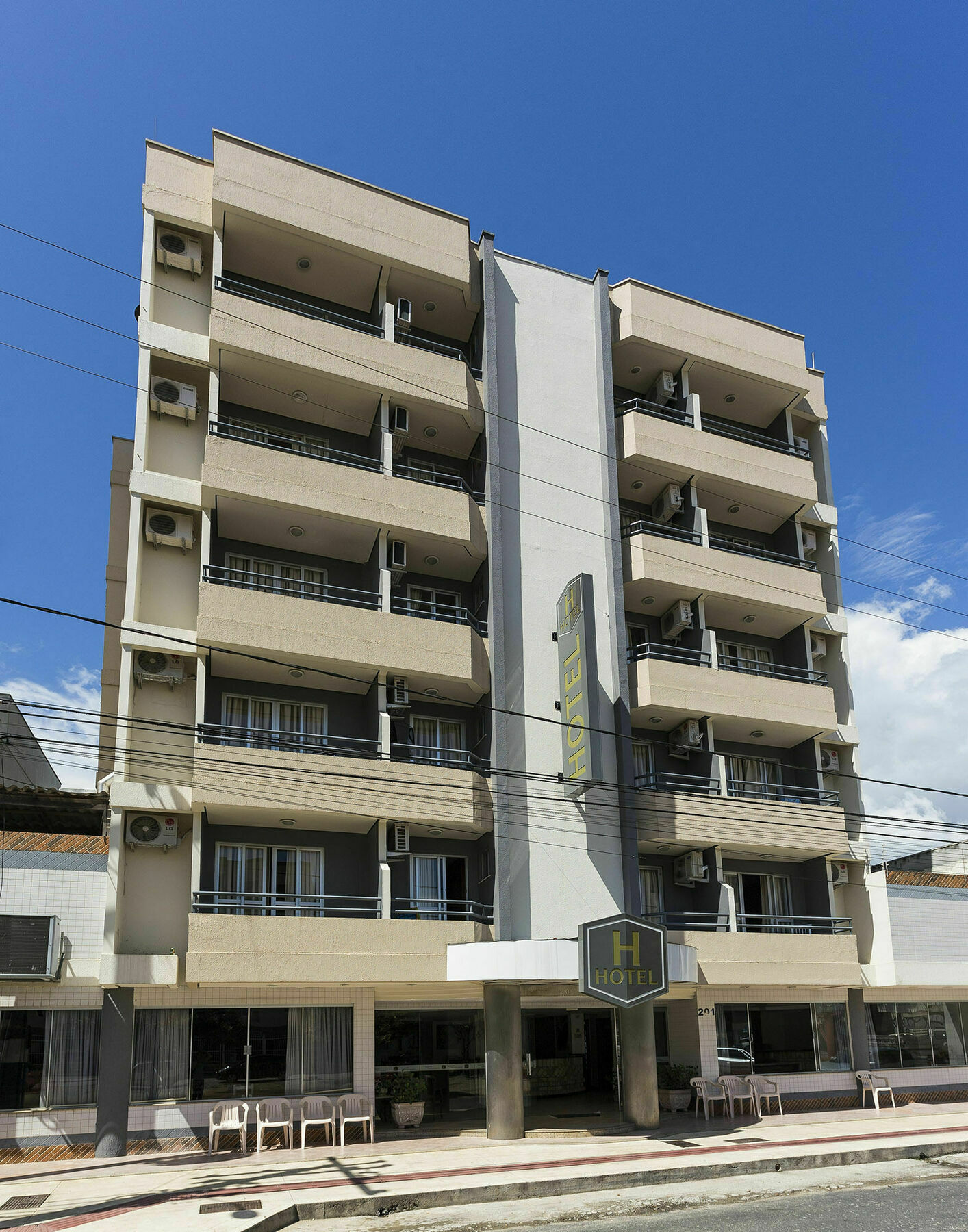 H 酒店 Balneario Camboriu
